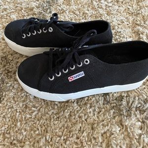 Women’s Superga Canvas Platform 39.5–Worn once! (Sz 8.5)